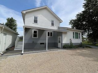 9914 Young Rd, Jesup, IA 50648