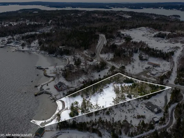 562 Myers Point Rd, Halifax, NS B0J 1P0