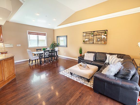 2nd image of 2417 Carnegie Ln #B