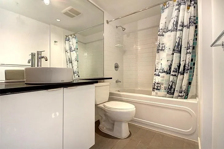 233 Robson St #2710 — Photo 18