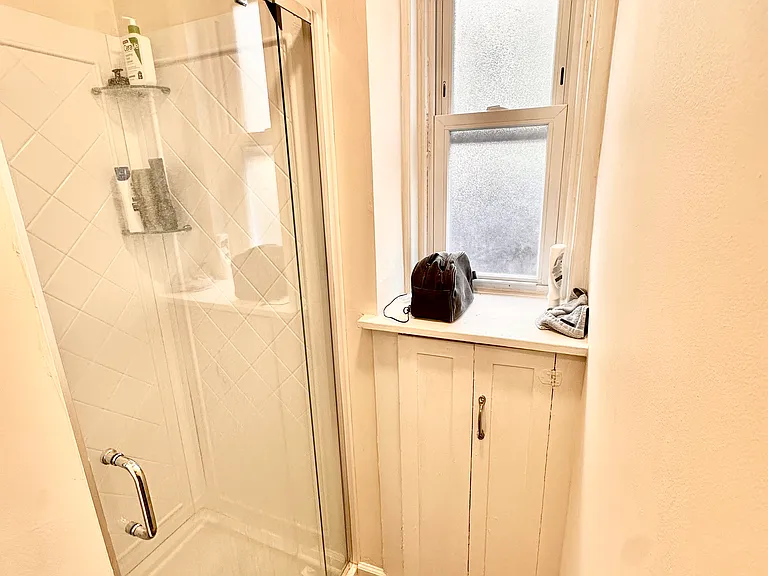 331 Lyceum Ave #1 — Photo 6