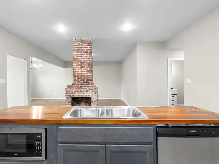 828 Gracey Ave — Photo 13