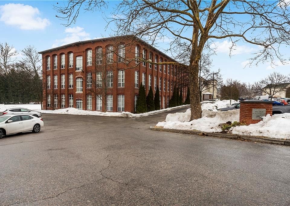1st image of 494 Woonasquatucket Ave APT 207