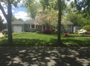 32 Hammond Rd, East Northport, NY 11731