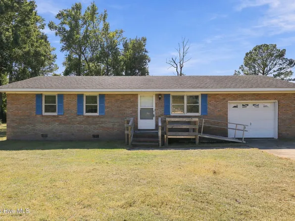 1951 Winter Forest Drive, Kinston, NC 28504