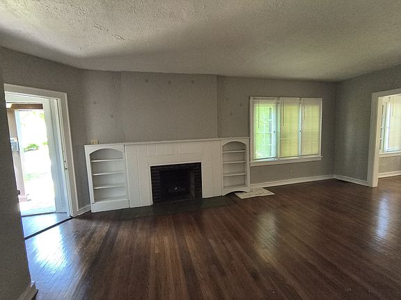 3rd image of 3441 Ashby Rd #1