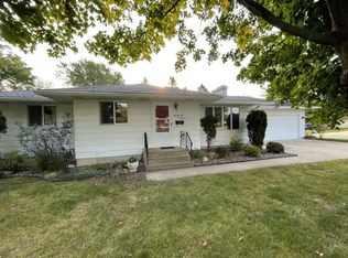 2107 10th St SW, Austin, MN 55912