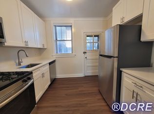 7301 N Bell Ave APT 2, Chicago, IL 60645