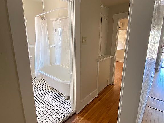 3rd image of 644 E 4th St Unit 1