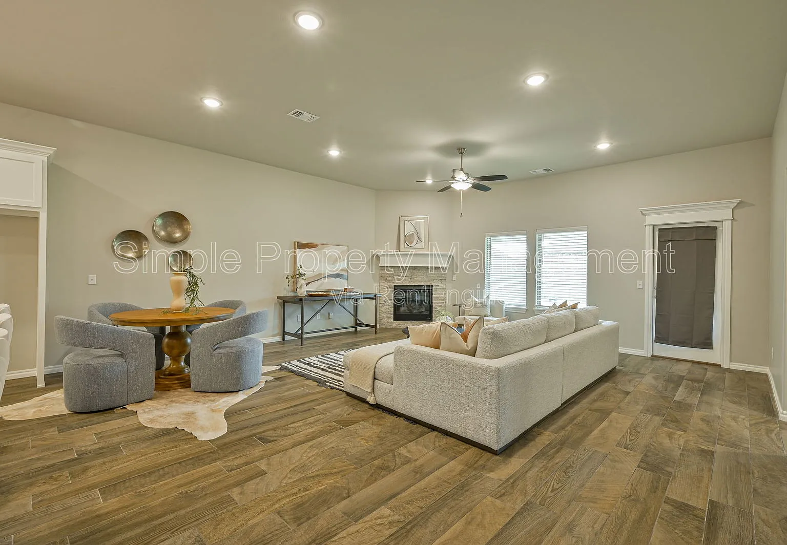 3 bed, 2.0 bath, 1785 sqft, $2,295 — Photo 3