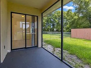 658 Royalty Ct — Photo 25