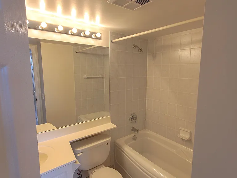 55 Strathaven Dr #1202 — Photo 11
