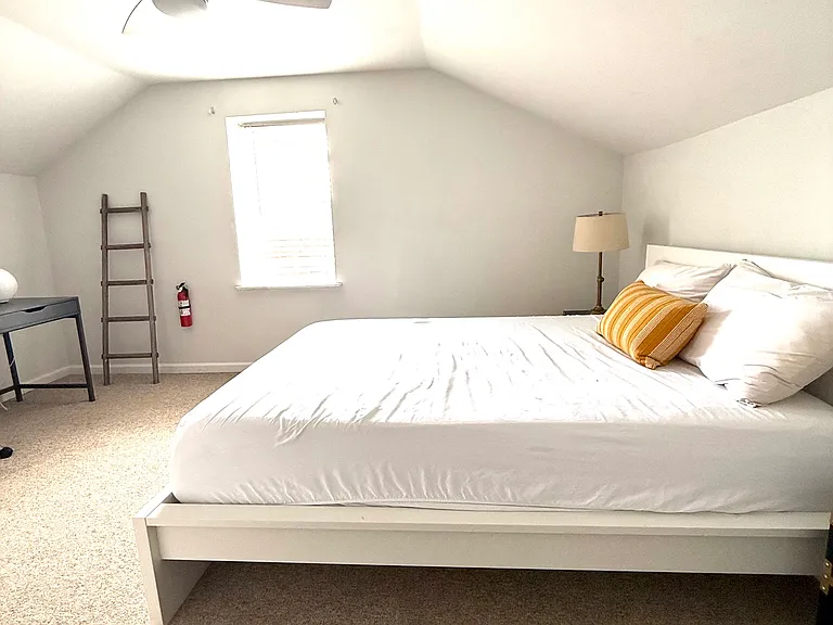 2702 S 13th St #B — Photo 32