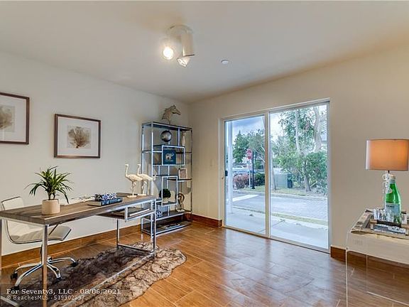 5th image of 605 NE 28th St Unit 2