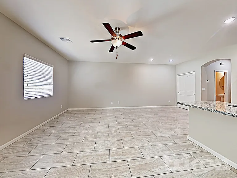 12541 W Hummingbird Ter — Photo 4
