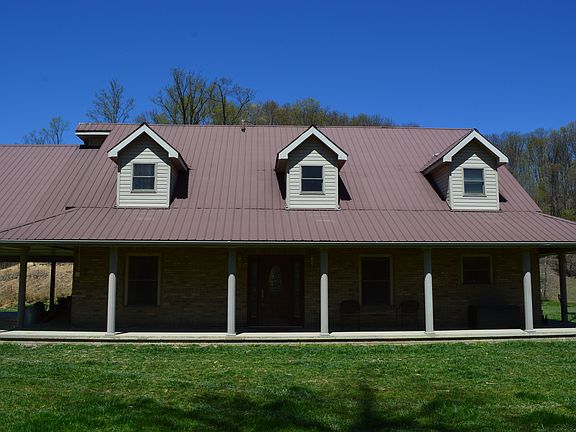 2nd image of 316 Hemlock Ln