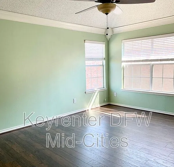 8702 Saddlehorn Dr — Photo 29