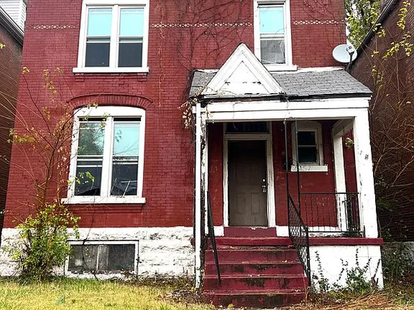 5157 Ridge Ave, Saint Louis, MO 63113