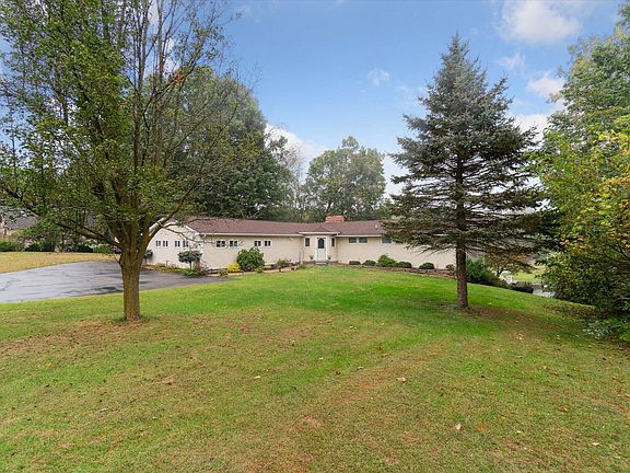 4th image of 567 Ramsey Ln