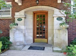 1004 Washington St APT 3, Evanston, IL 60202