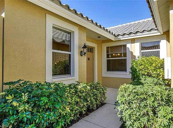 2nd image of 3387 Wildwood Lake Cir