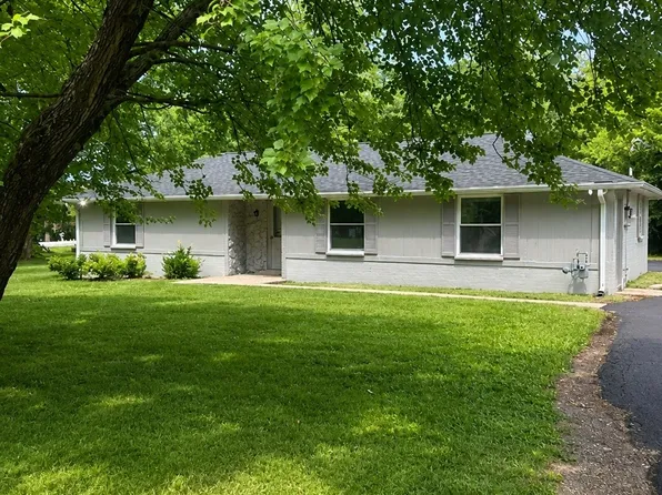 315 Pioneer Dr, Smyrna, TN 37167