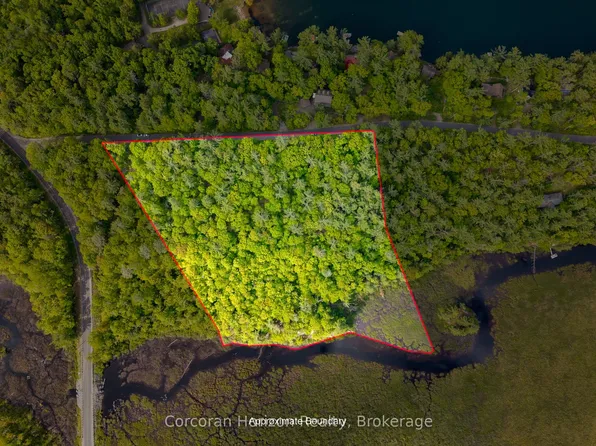 1020 Ridge Rd, Muskoka Lakes, ON P0C 1M0