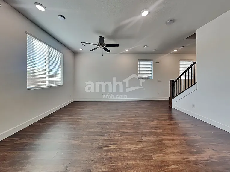 4837 Colossal Star St — Photo 10