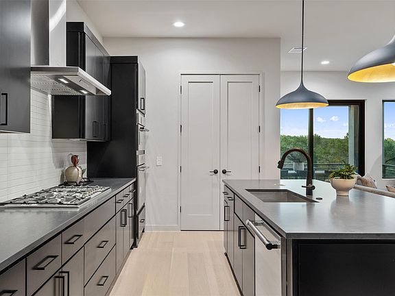 5th image of 9803 Ribelin Ranch Ct #6