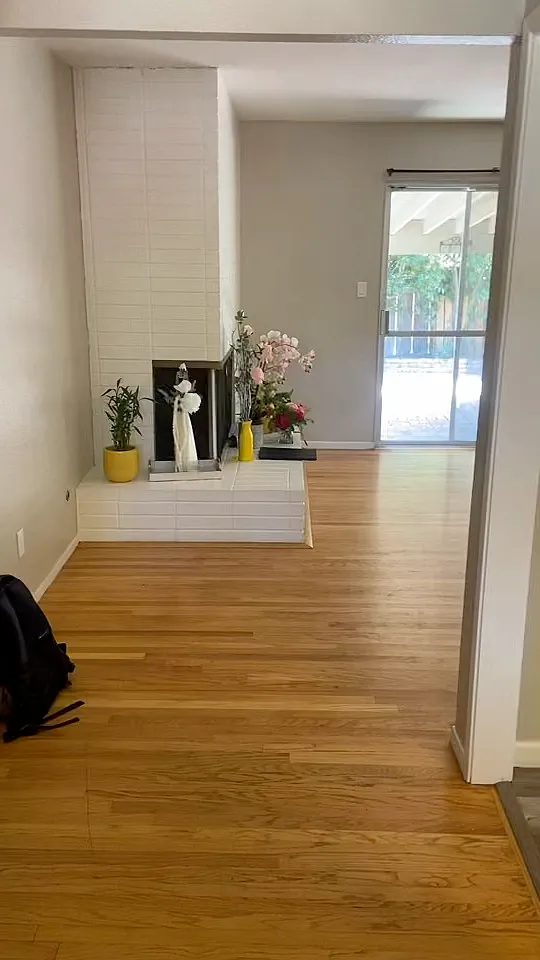 Entrance - 2925 Descanso Ct