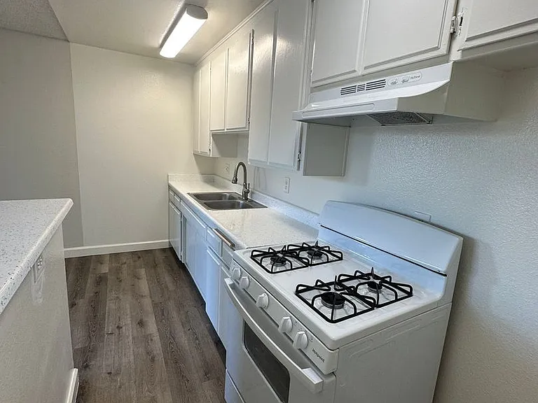 Lassen Carriage House LLC — Photo 15