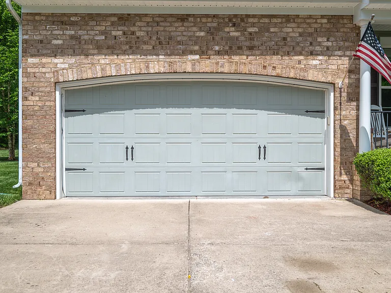 300 Kilt Dr — Photo 48