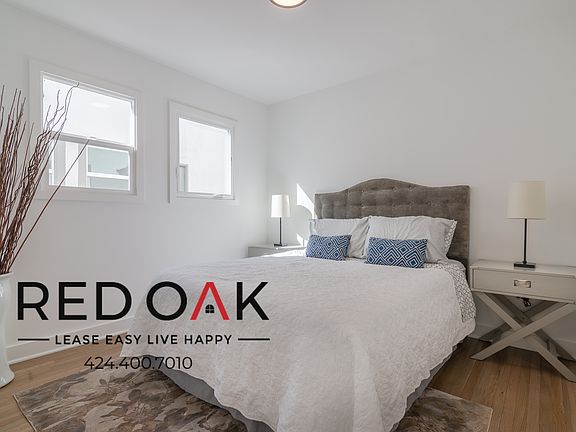 3rd image of 328 N Kingsley Dr #338-1/4