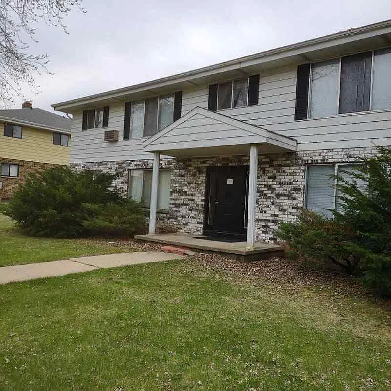 2 bed, 1.0 bath, $849 — Photo 1