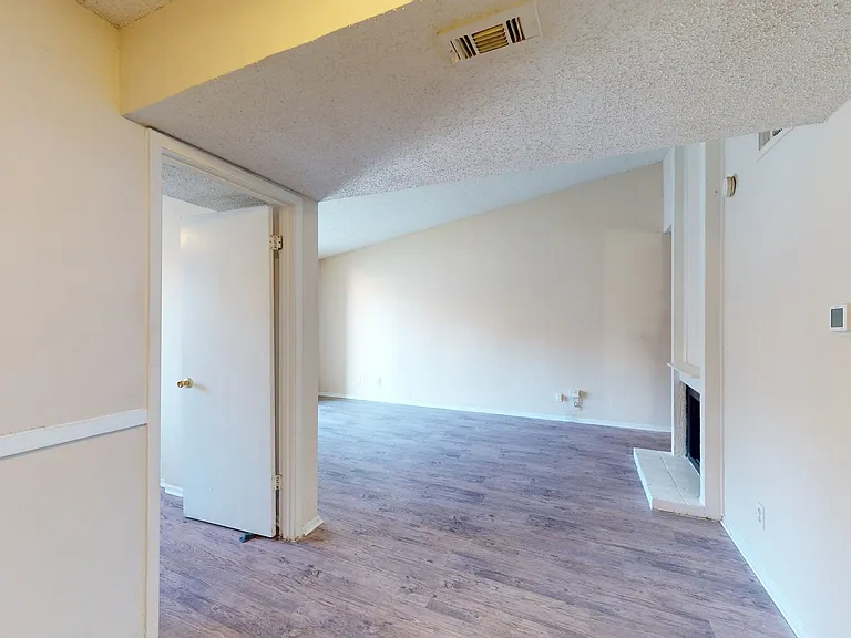 Addison Apartments at the Park — Photo 288