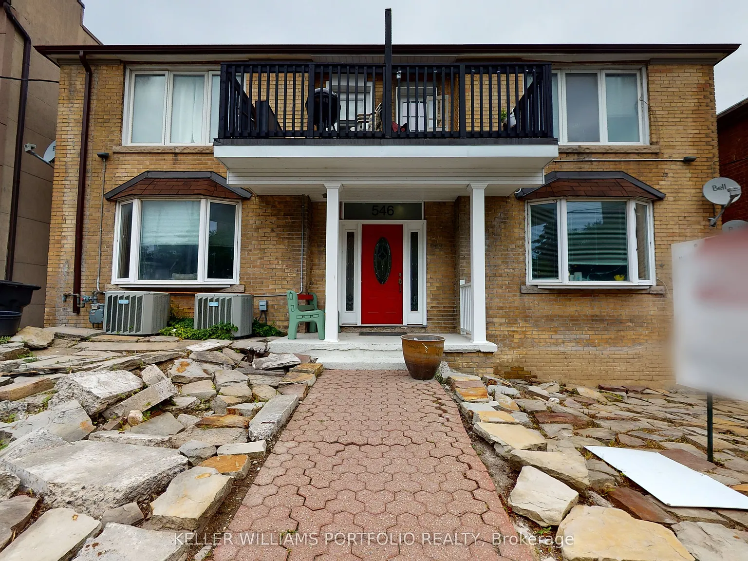 3 bed, $2,350 — Photo 1