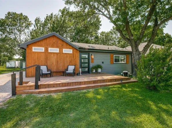 407 E Broad St, Forney, TX 75126