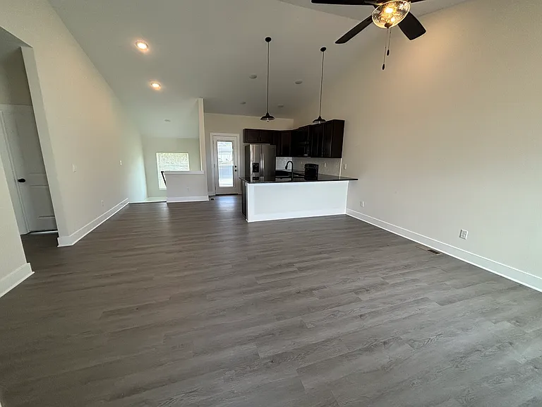 5249 S Chase Ave — Photo 7