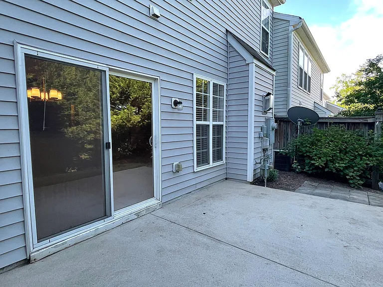 5637 Berry Creek Cir — Photo 12