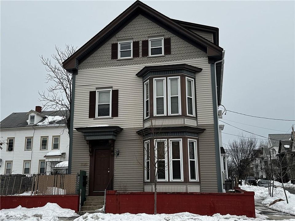 2nd image of 21 Candace St