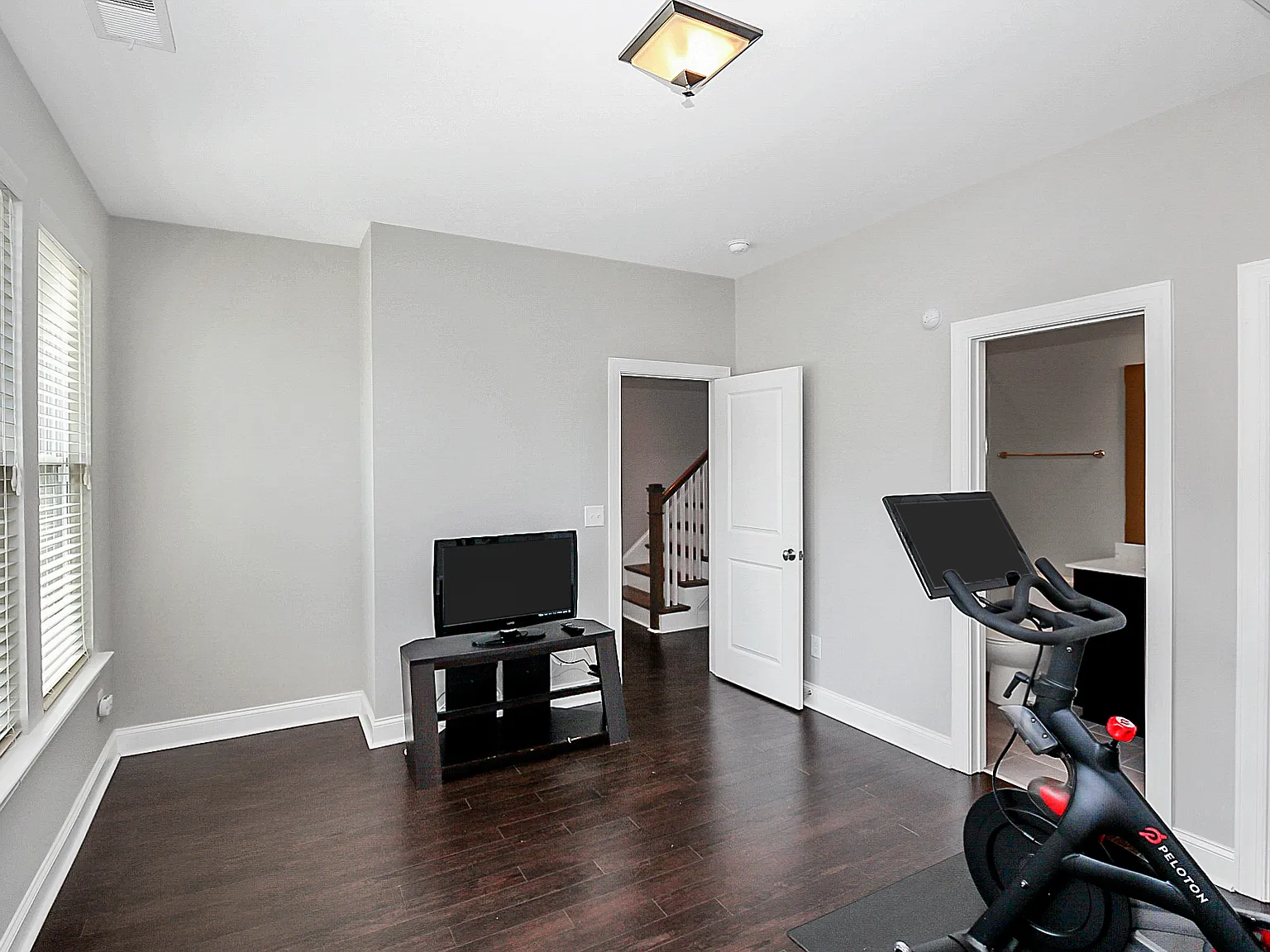 2609 Statesville Avenue - 1 — Photo 3