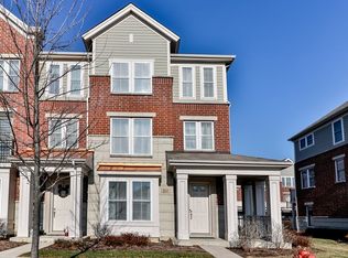211 W Hyde St #7, Arlington Heights, IL 60005