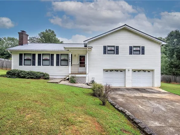 146 Amberidge Dr NW, Cartersville, GA 30121