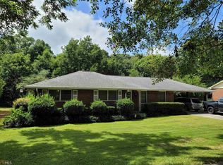 1649 Old Rex Morrow Rd, Morrow, GA 30260