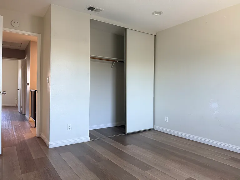 106 Rose Ln — Photo 7