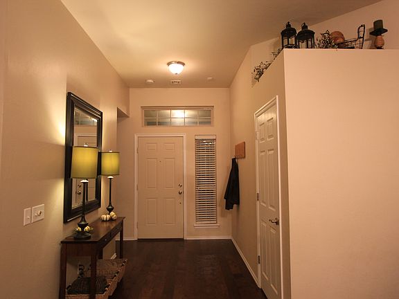 3rd image of 2409 White Oaks Dr