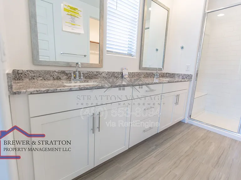 2226 E Kelly Dr — Photo 20
