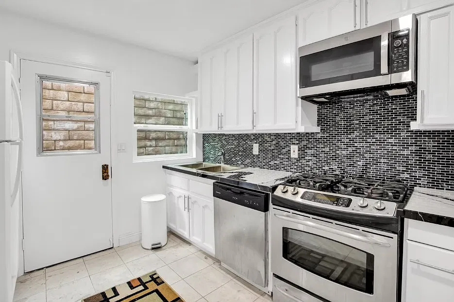 1 bed, 700 sqft, $1,575 — Photo 2