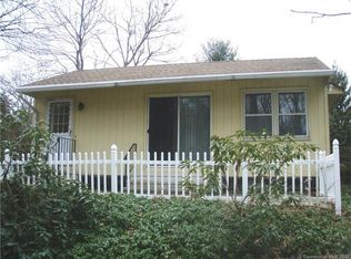 181-B Hilltop Rd, Cheshire, CT 06410