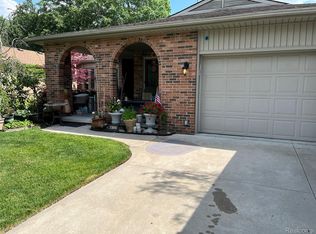 44131 Westminister Way, Canton, MI 48187